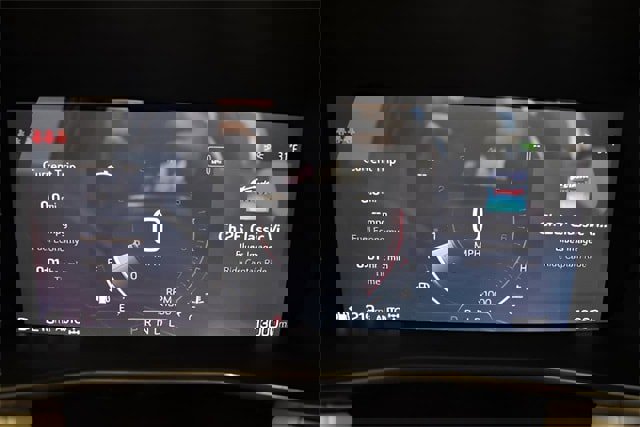 Used 2024 GMC Canyon AT4X image 8