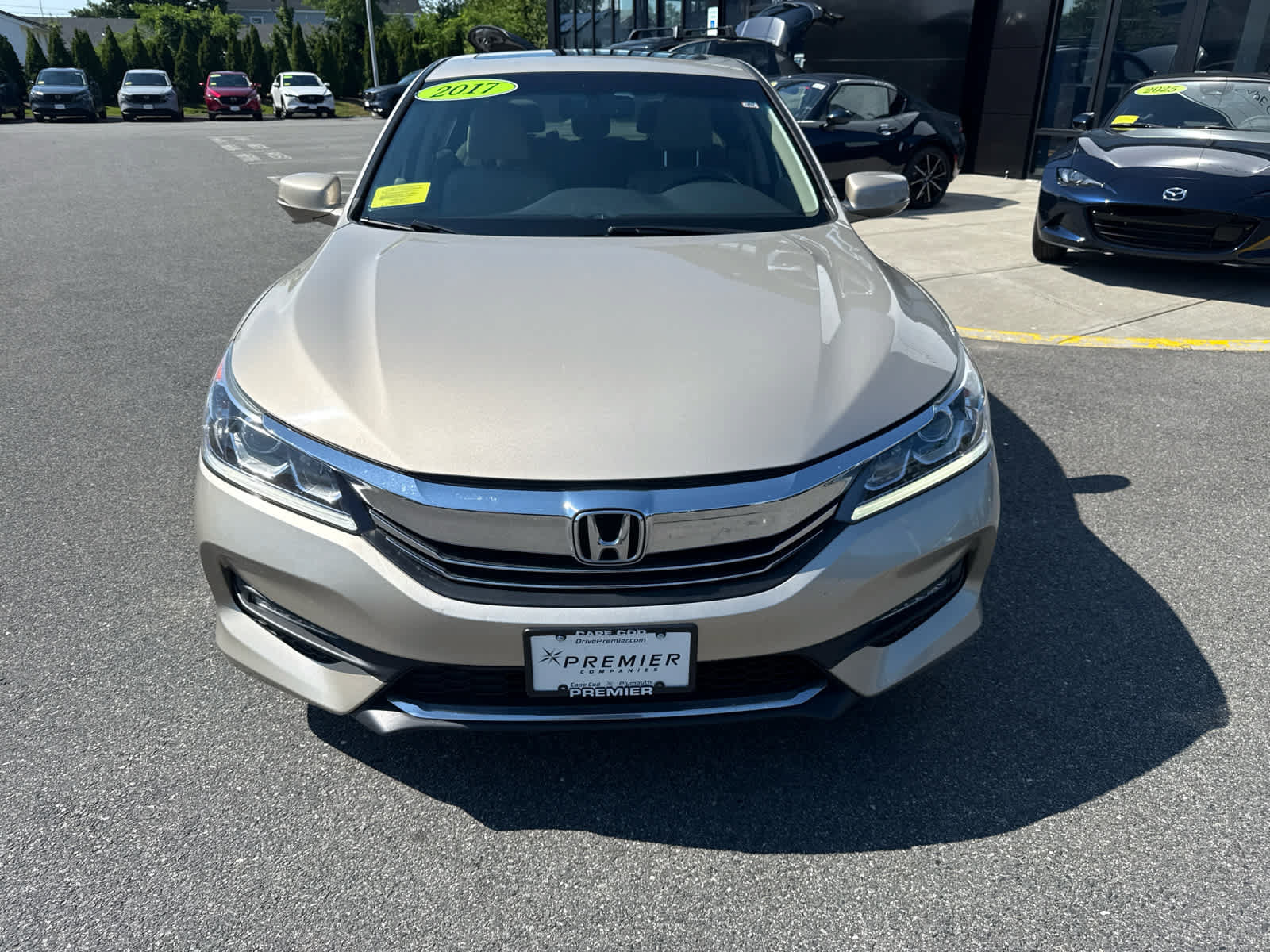 Used 2017 Honda Accord EX-L image 4