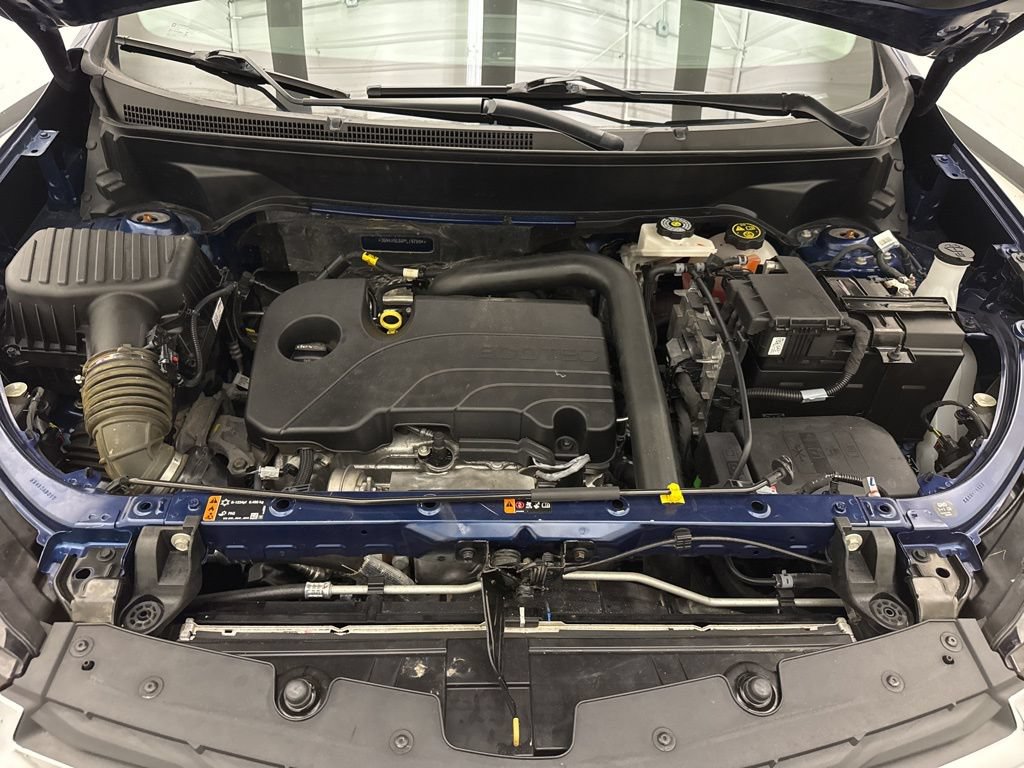 Used 2023 Chevrolet Equinox LS AWD/4WD image 40