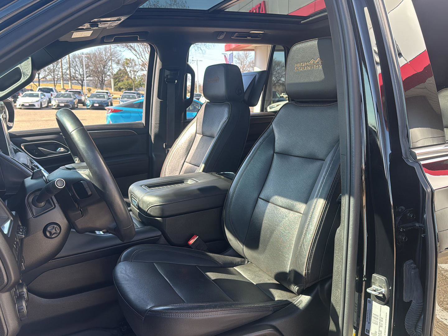 Used 2024 Chevrolet Tahoe High Country w/ Advanced Technology Package image 20