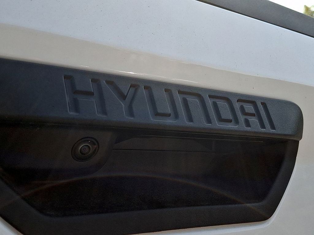 New 2026 Hyundai Santa Cruz SE FWD image 18