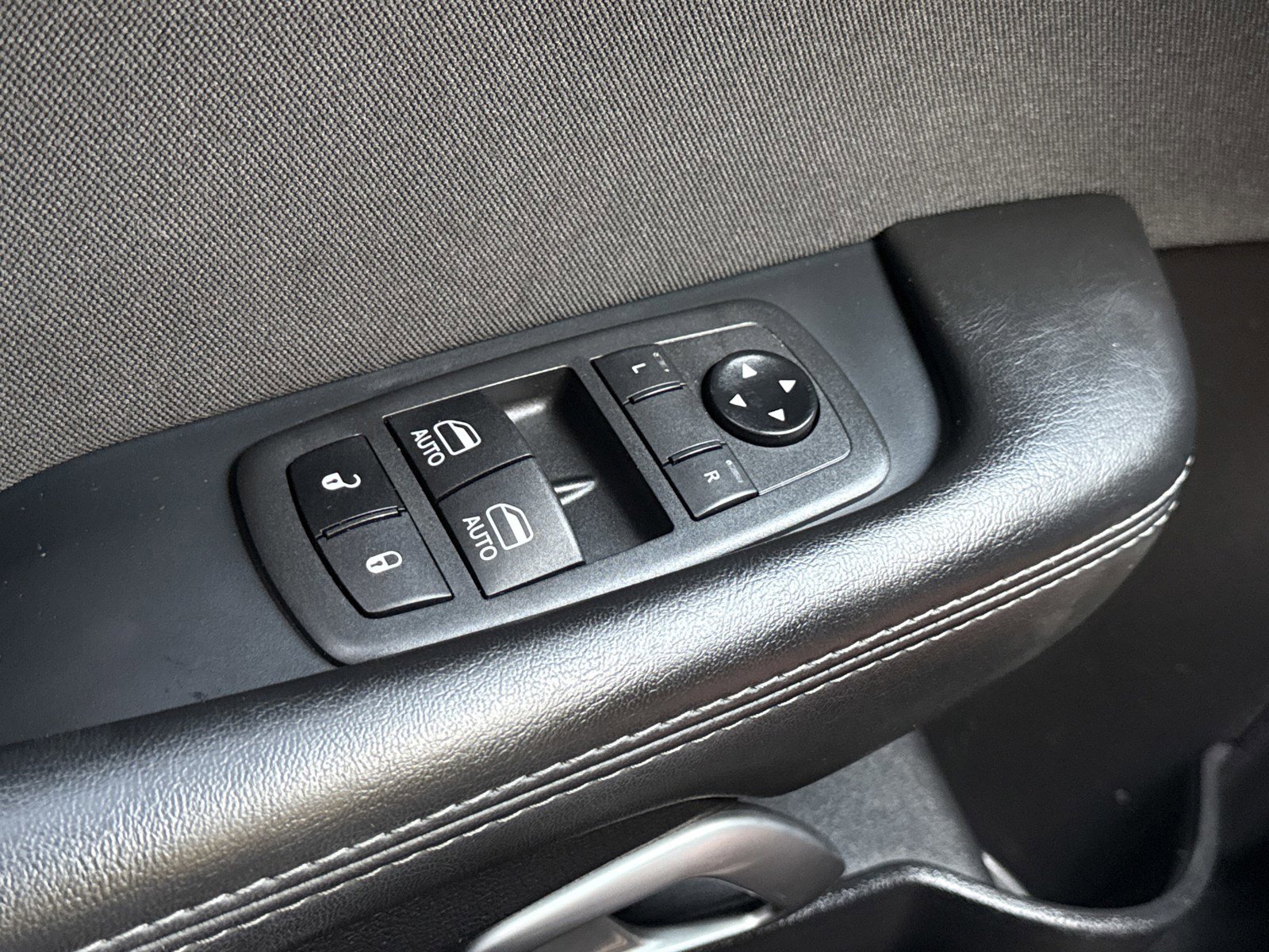 Used 2021 Dodge Challenger R/T w/ Performance Handling Group RWD image 15