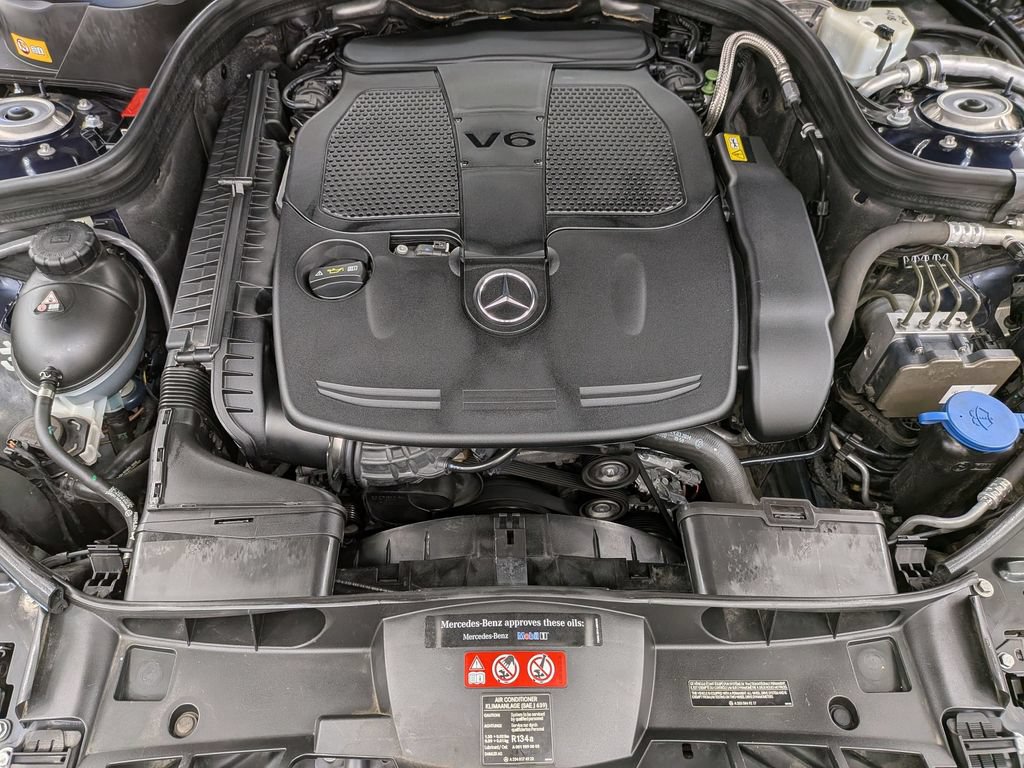 Used 2014 Mercedes-Benz E 350 4MATIC Sedan image 35