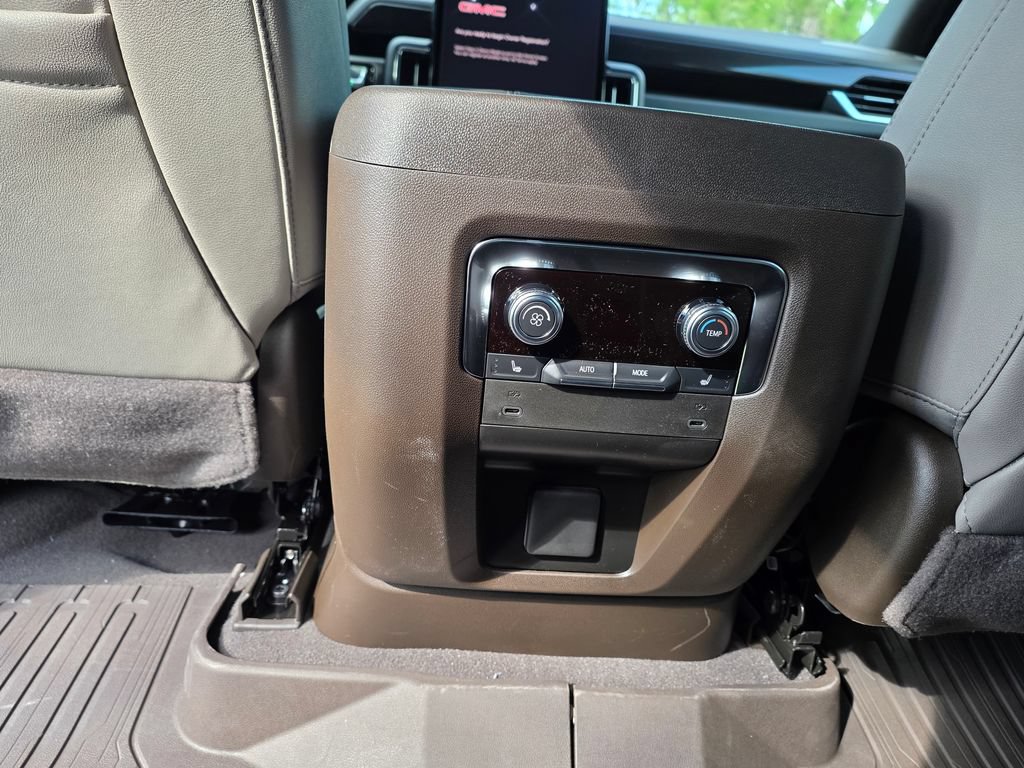 New 2026 GMC Yukon Elevation w/ LPO, Floor Liner Package RWD image 20