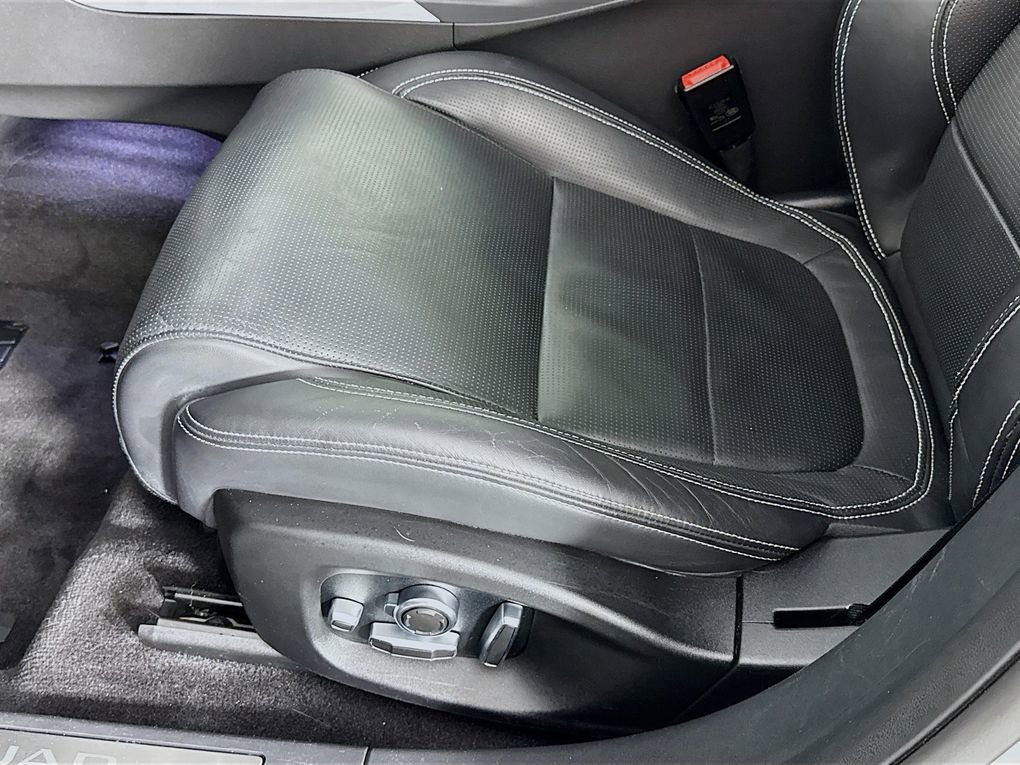 Used 2020 Jaguar I-PACE SE image 21