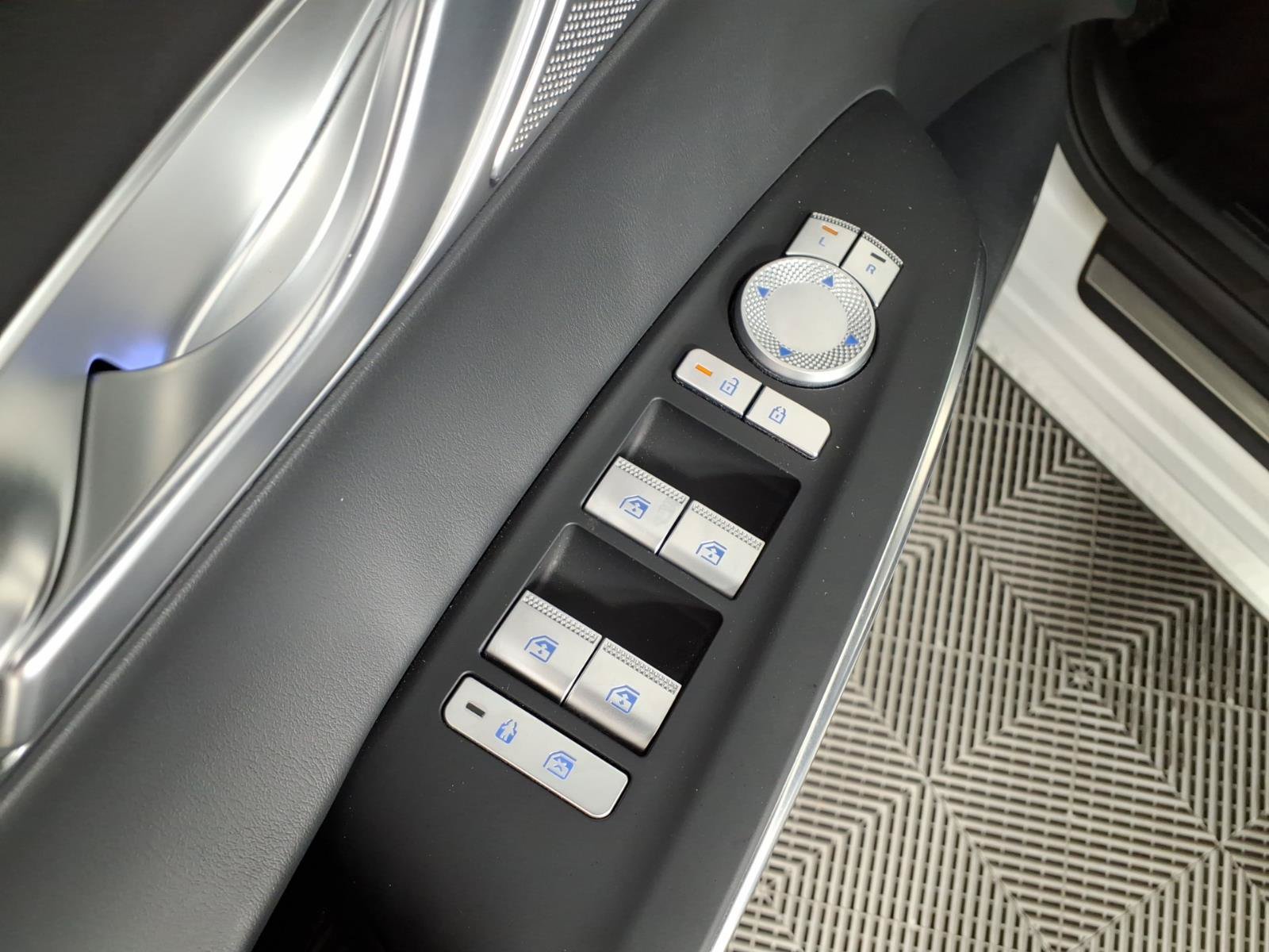 Certified 2026 Genesis Electrified GV70 AWD/4WD image 19
