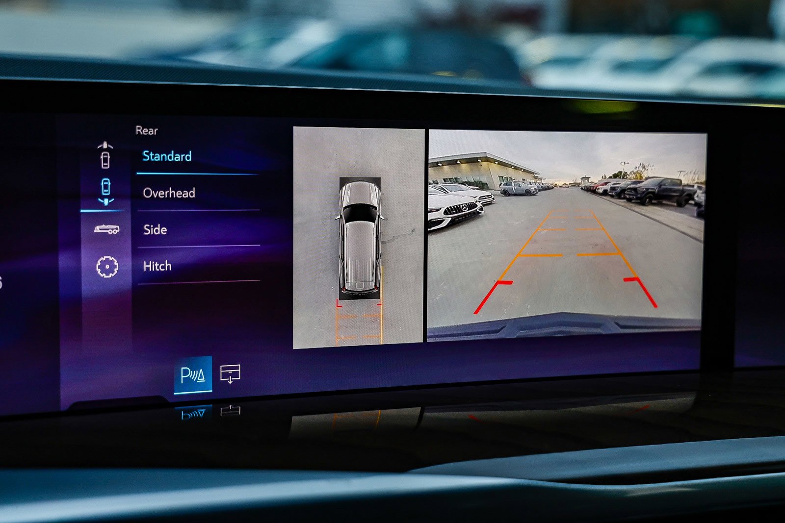 Used 2025 Cadillac Escalade Sport Platinum image 25