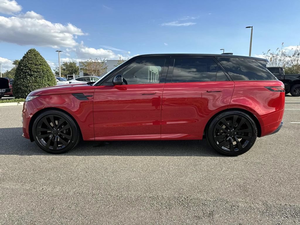 New 2026 Land Rover Range Rover Sport Dynamic SE AWD/4WD image 2