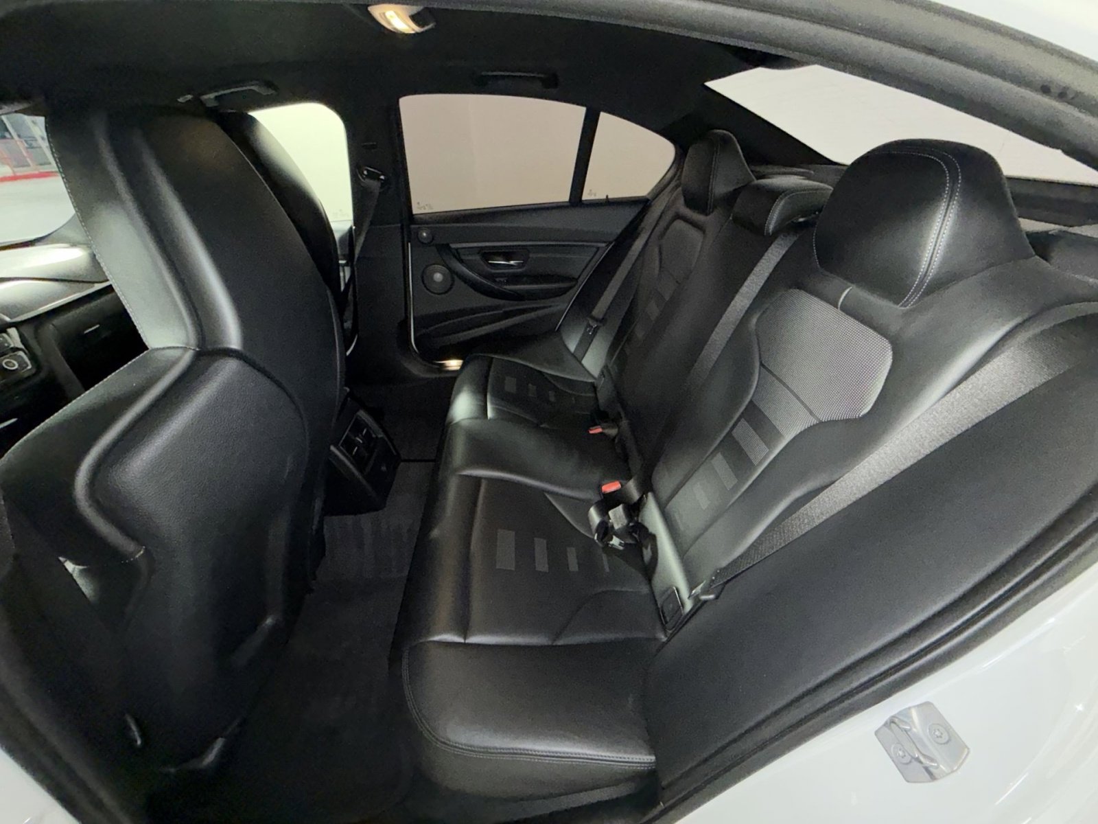 Used 2018 BMW M3 image 24