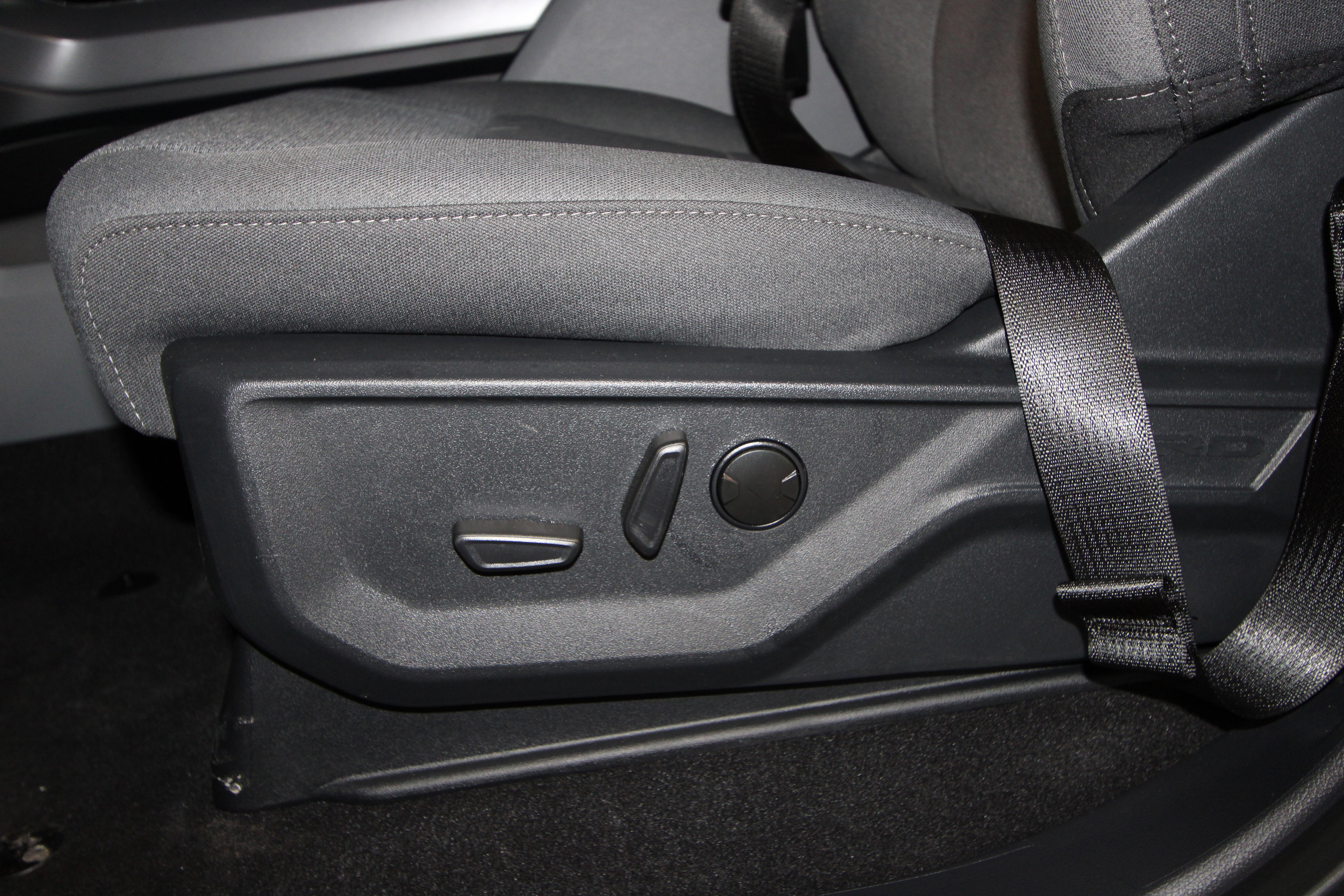 New 2026 Ford F150 XLT w/ Equipment Group 302A MID AWD/4WD image 6