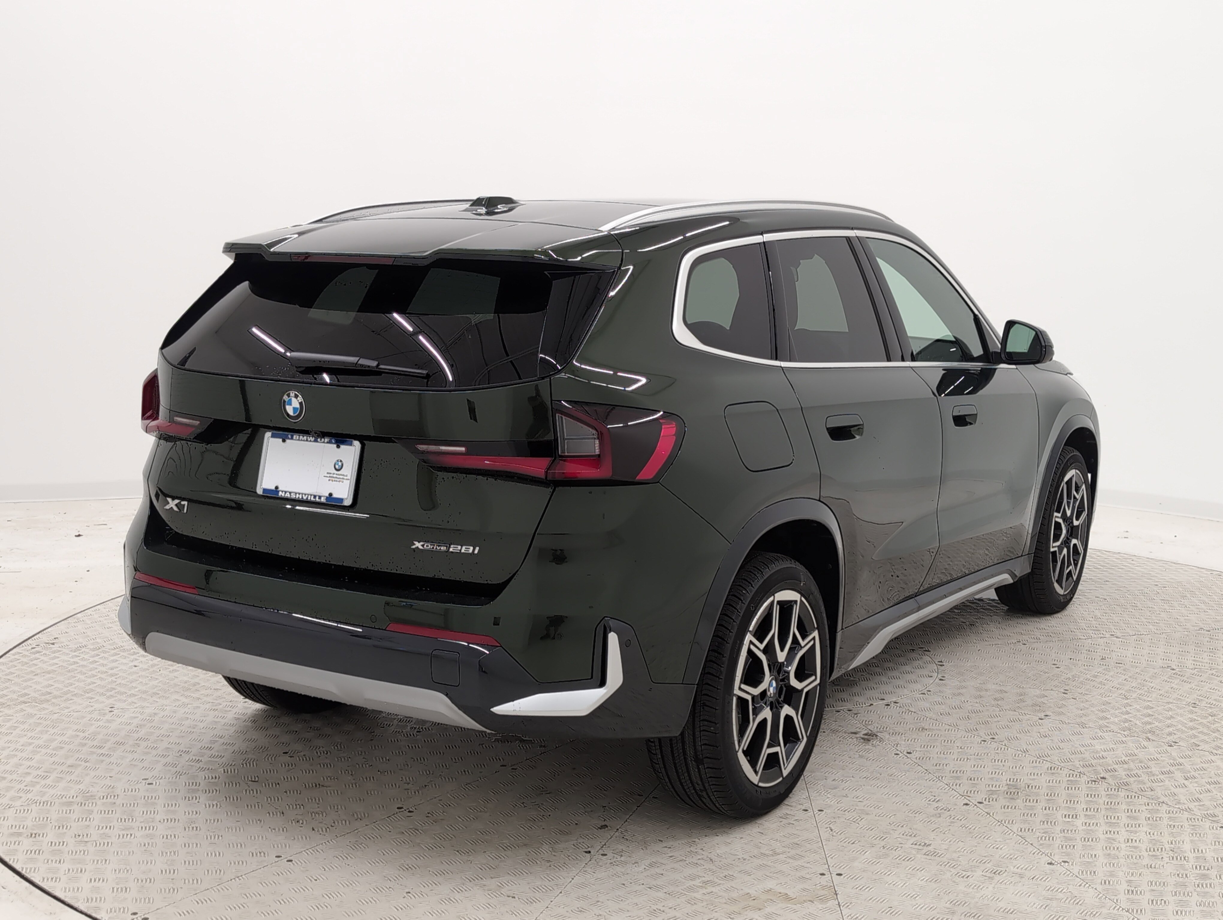 New 2025 BMW X1 xDrive28i w/ Premium Package image 8