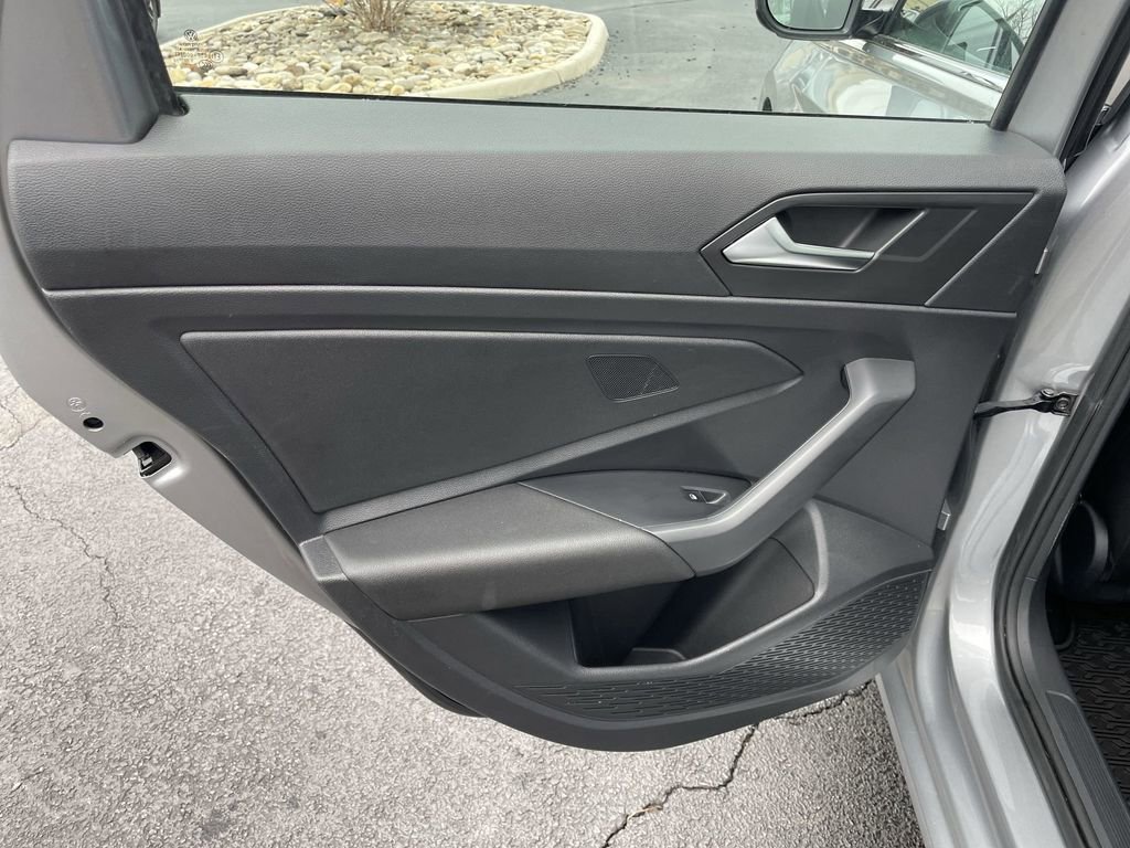 Certified 2021 Volkswagen Jetta SE image 20