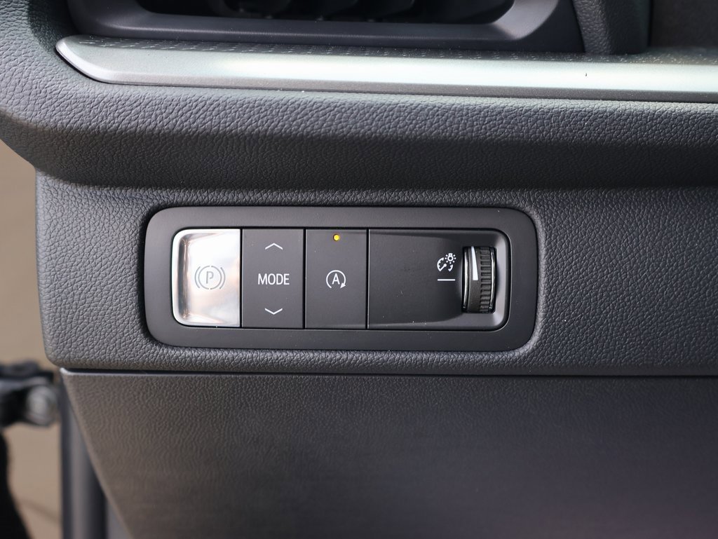 New 2025 Chevrolet Traverse LT w/ Driver Confidence Package image 12