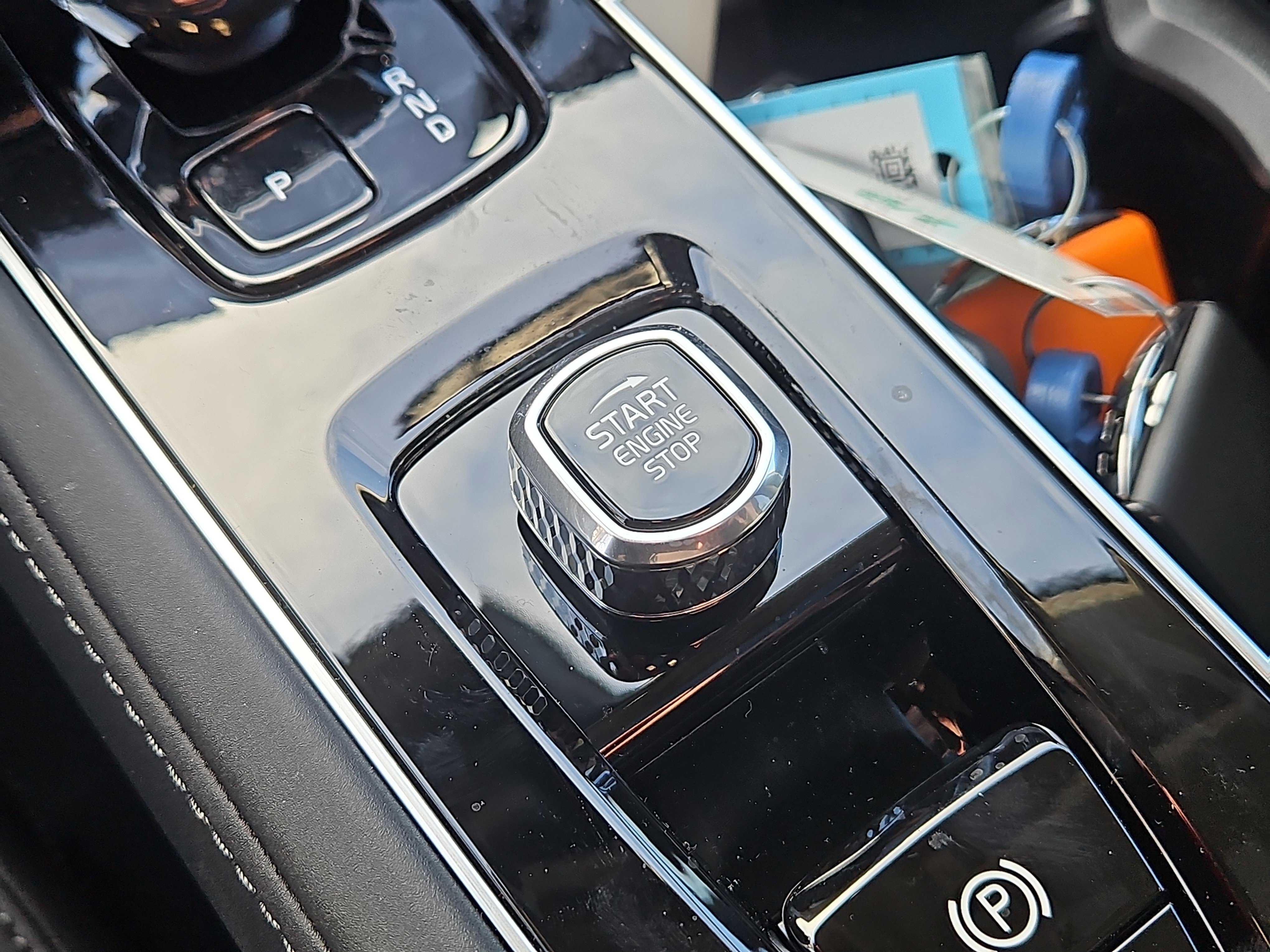 New 2026 Volvo XC90 B6 Plus w/ Protection Package Premier image 16