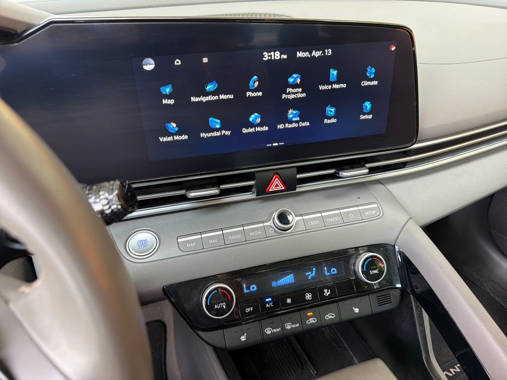 Used 2024 Hyundai Elantra SEL w/ Convenience Package FWD image 26