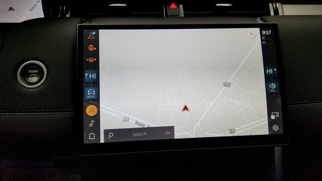 Used 2025 Land Rover Discovery Sport Dynamic SE image 21