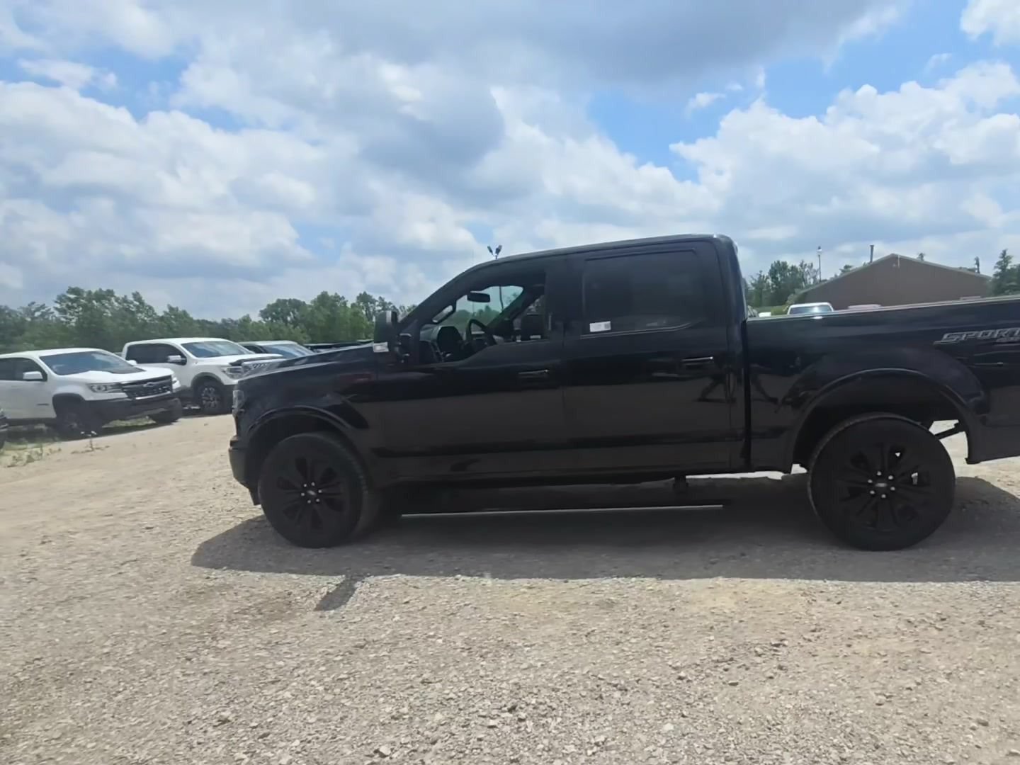 Used 2019 Ford F150 Lariat w/ Equipment Group 502A Luxury AWD/4WD image 4