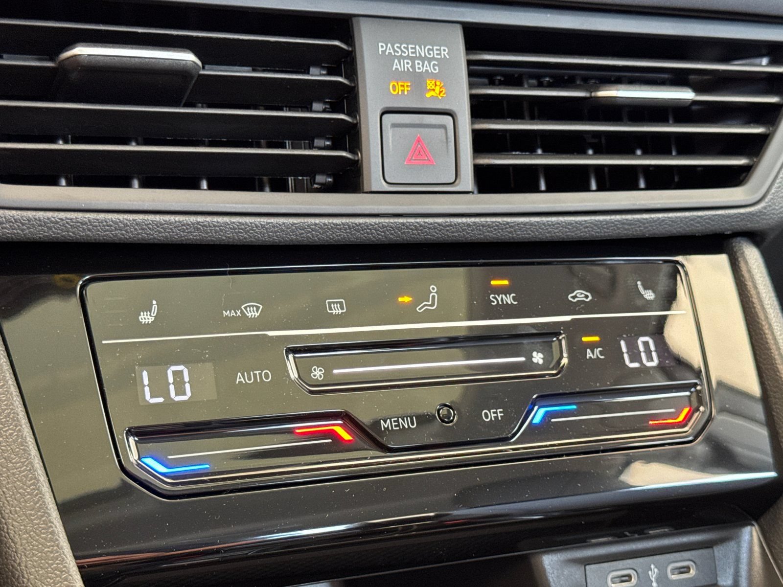 New 2026 Volkswagen Jetta SE FWD image 19