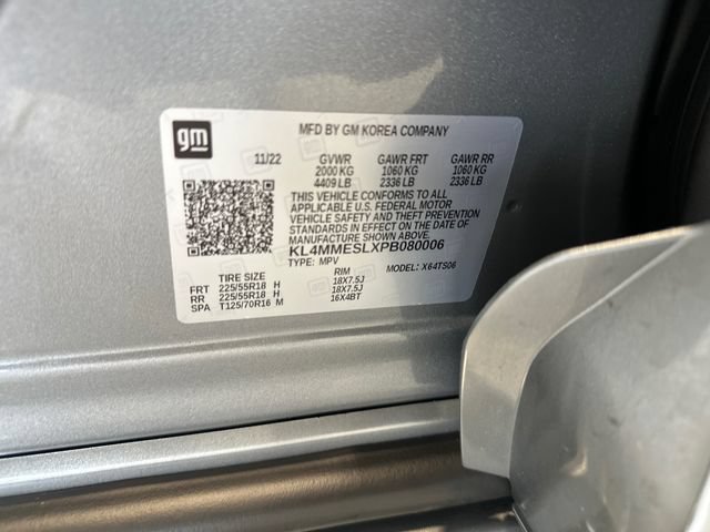Used 2023 Buick Encore GX Select w/ Sport Touring Package AWD/4WD image 32