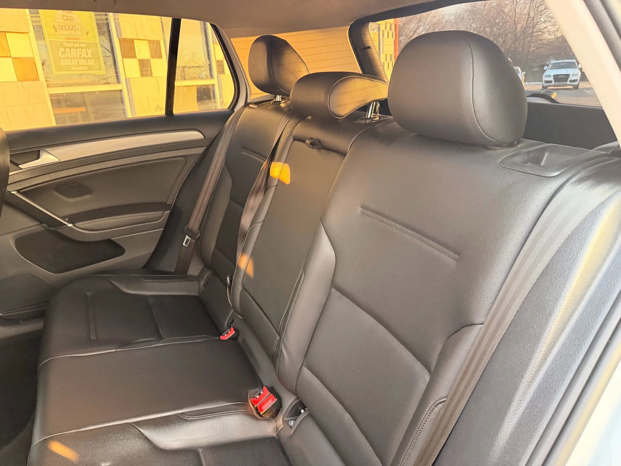 Used 2021 Volkswagen Golf 4-Door image 19