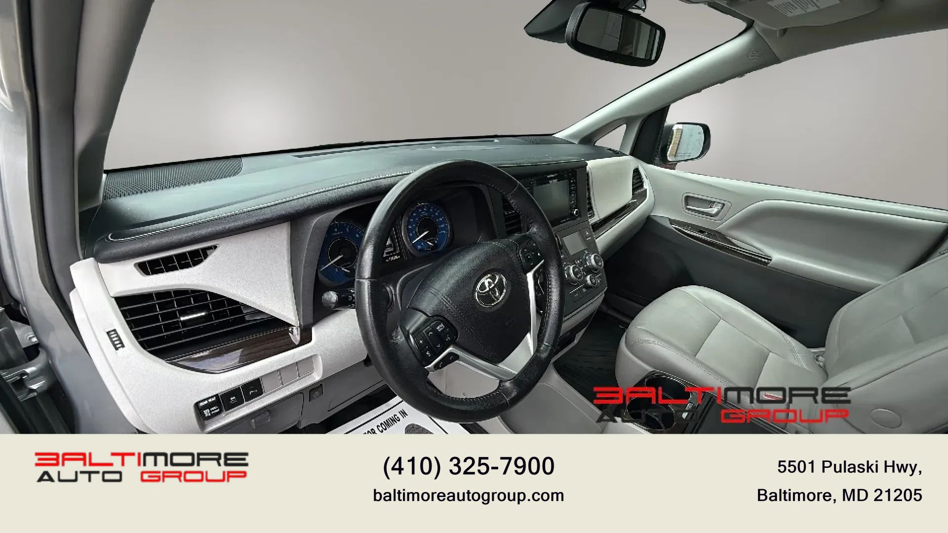 Used 2019 Toyota Sienna XLE Premium FWD image 12