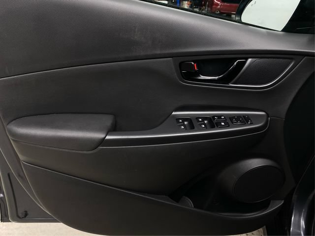 Used 2018 Hyundai Kona Limited AWD/4WD image 26