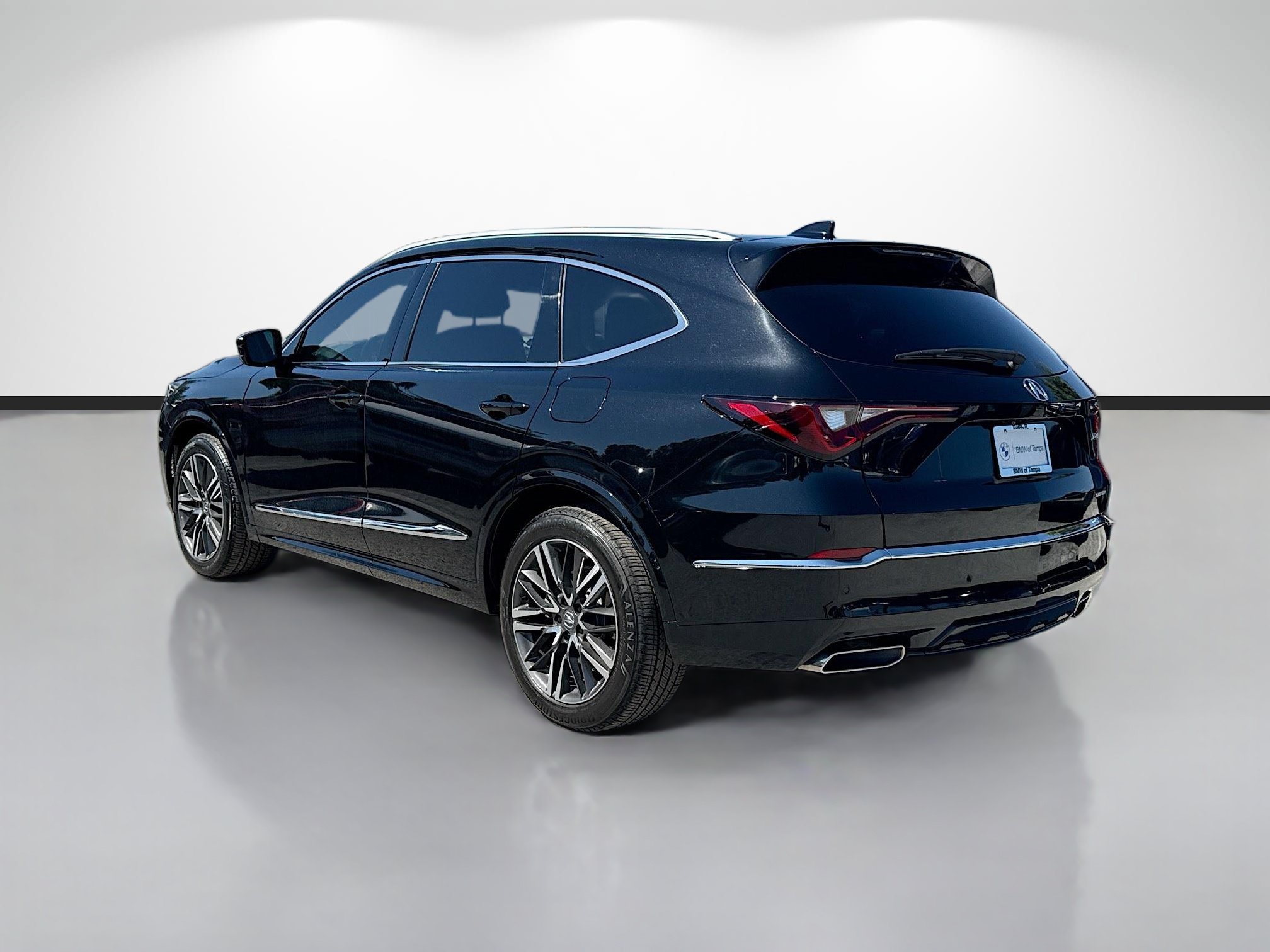 Used 2025 Acura MDX SH-AWD w/ Advance Package image 5