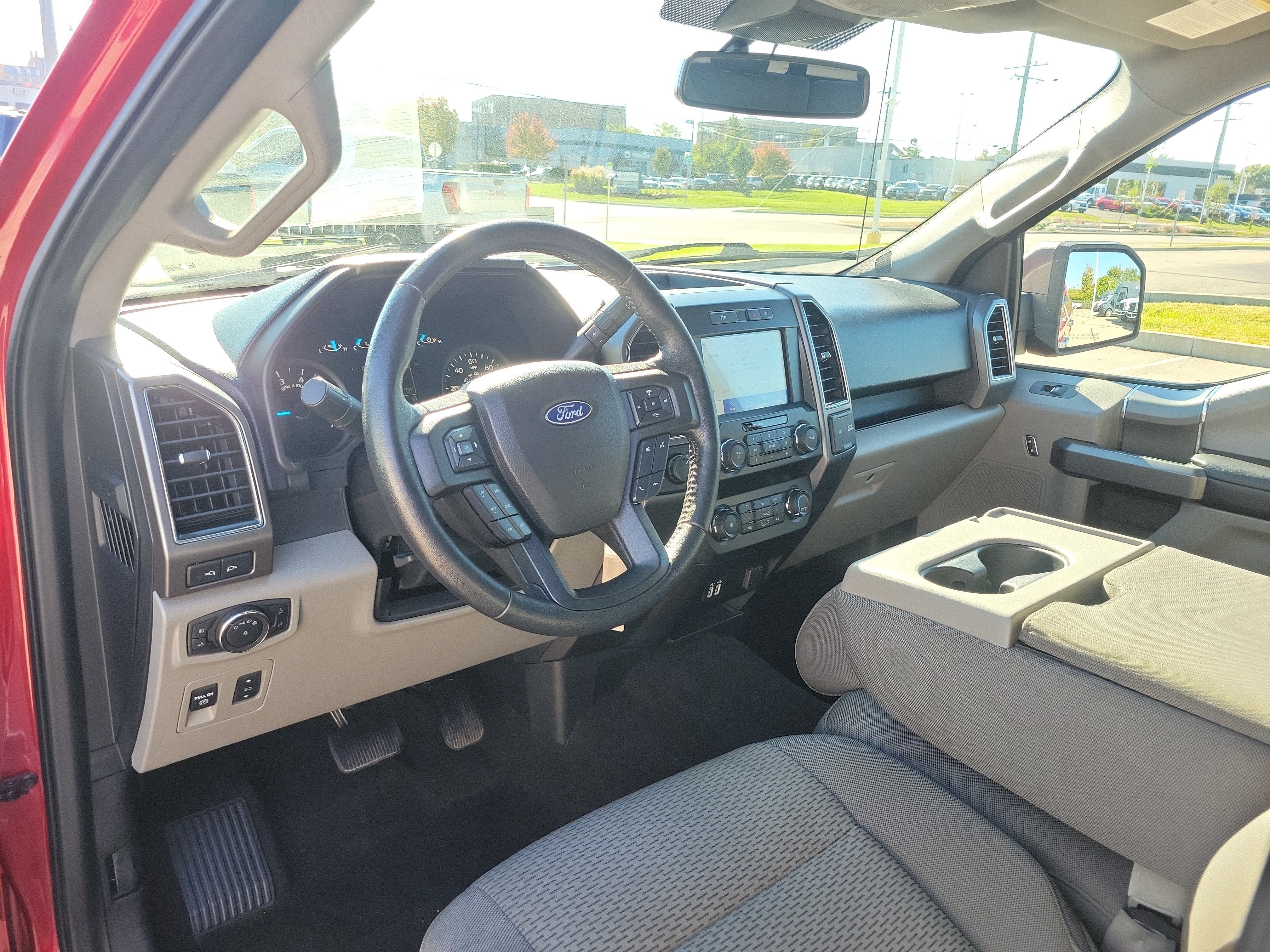 Used 2020 Ford F150 XLT w/ Equipment Group 302A Luxury AWD/4WD image 17