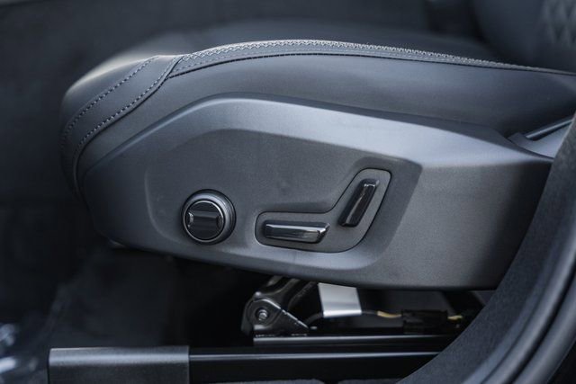 New 2026 Volvo XC60 B5 Plus w/ Protection Package Premier image 35