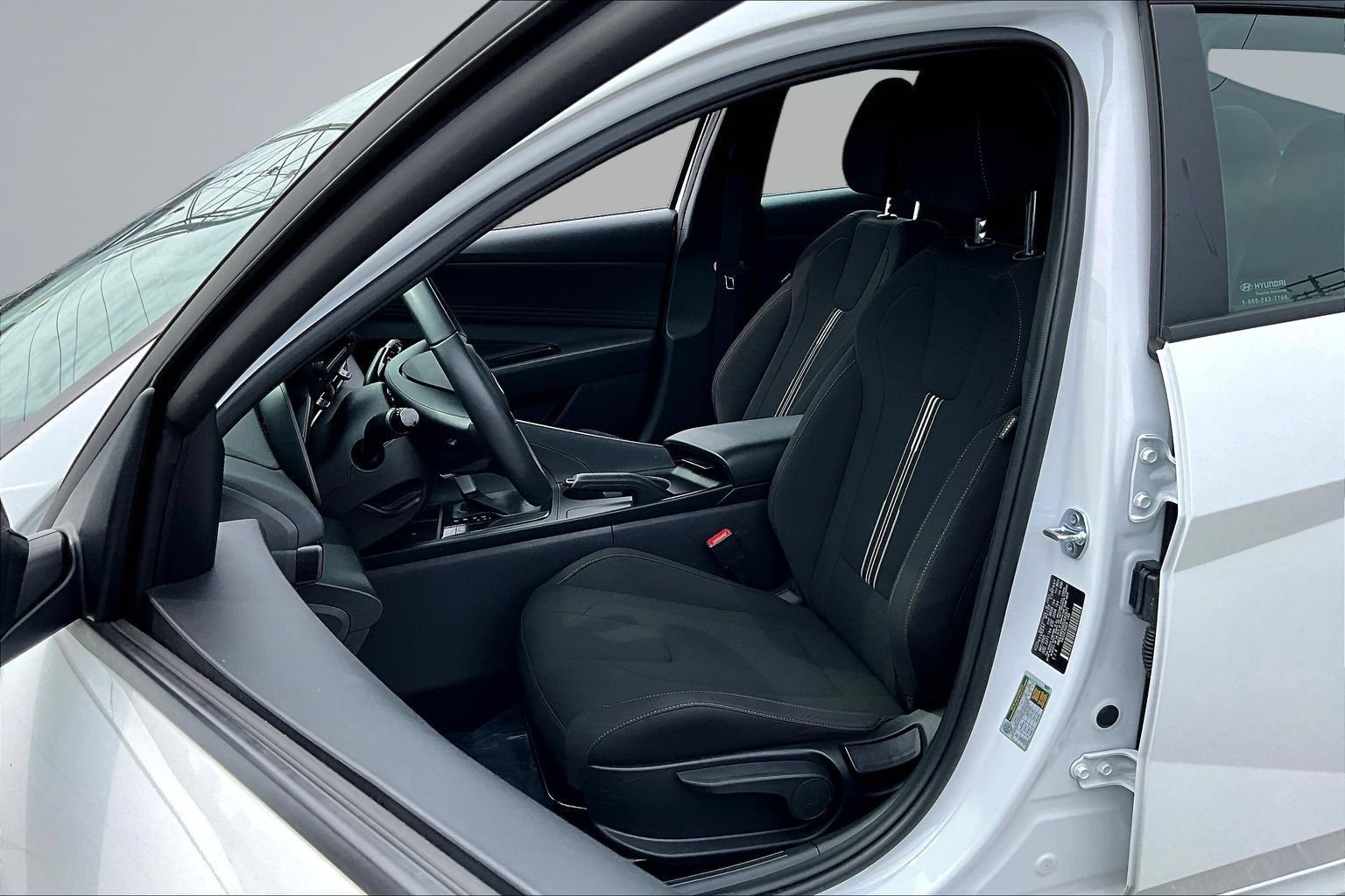 Used 2023 Hyundai Santa Fe SEL w/ Premium Package FWD image 22
