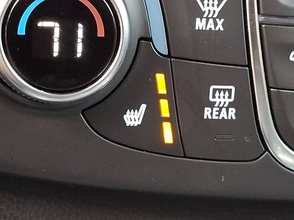 Certified 2023 Chevrolet Traverse LT w/ LPO, Floor Liner Package image 26