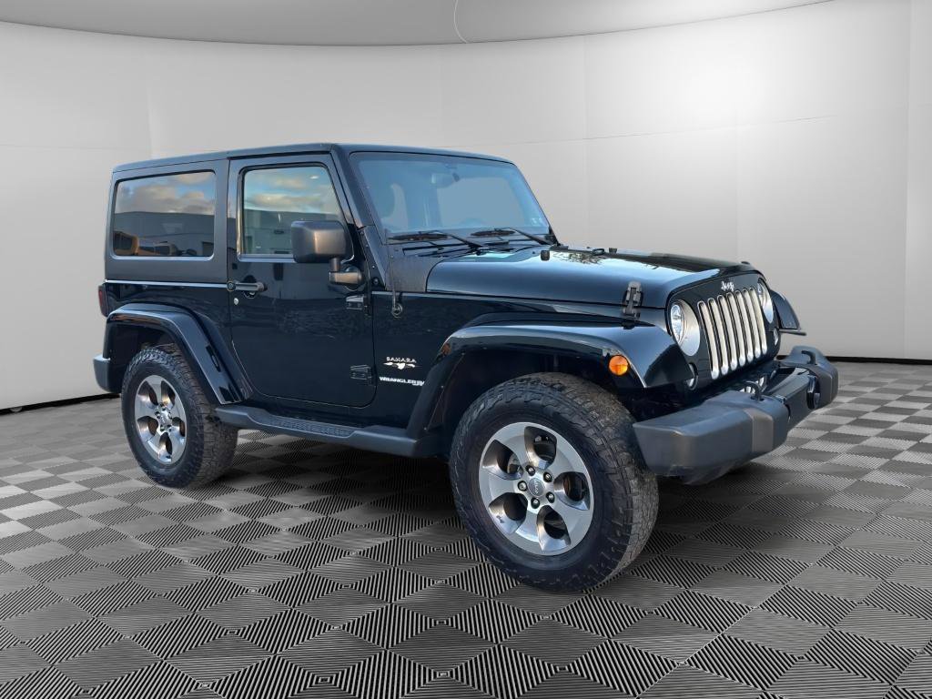 Used 2018 Jeep Wrangler Sahara w/ Connectivity Group image 2