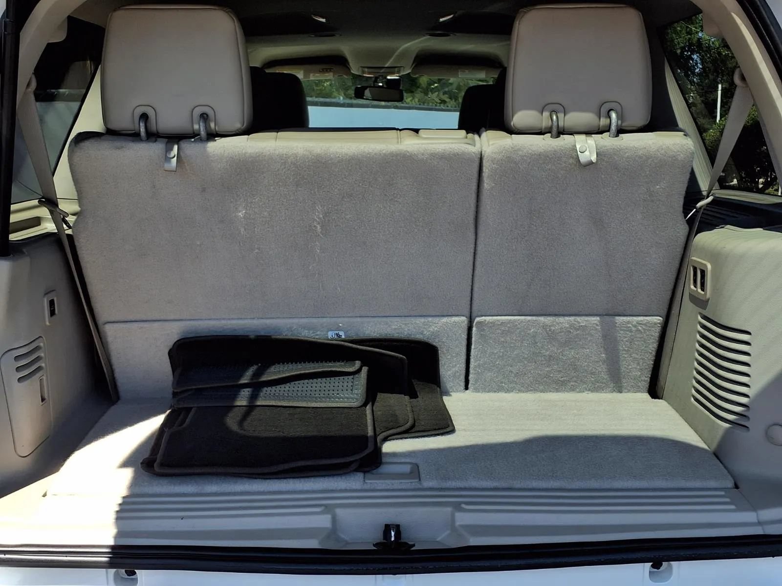Used 2015 Lincoln Navigator 2WD image 7