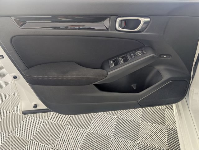 Used 2023 Honda Civic EX image 9