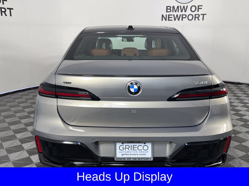 Used 2026 BMW 740i xDrive w/ Premium Package AWD/4WD image 9