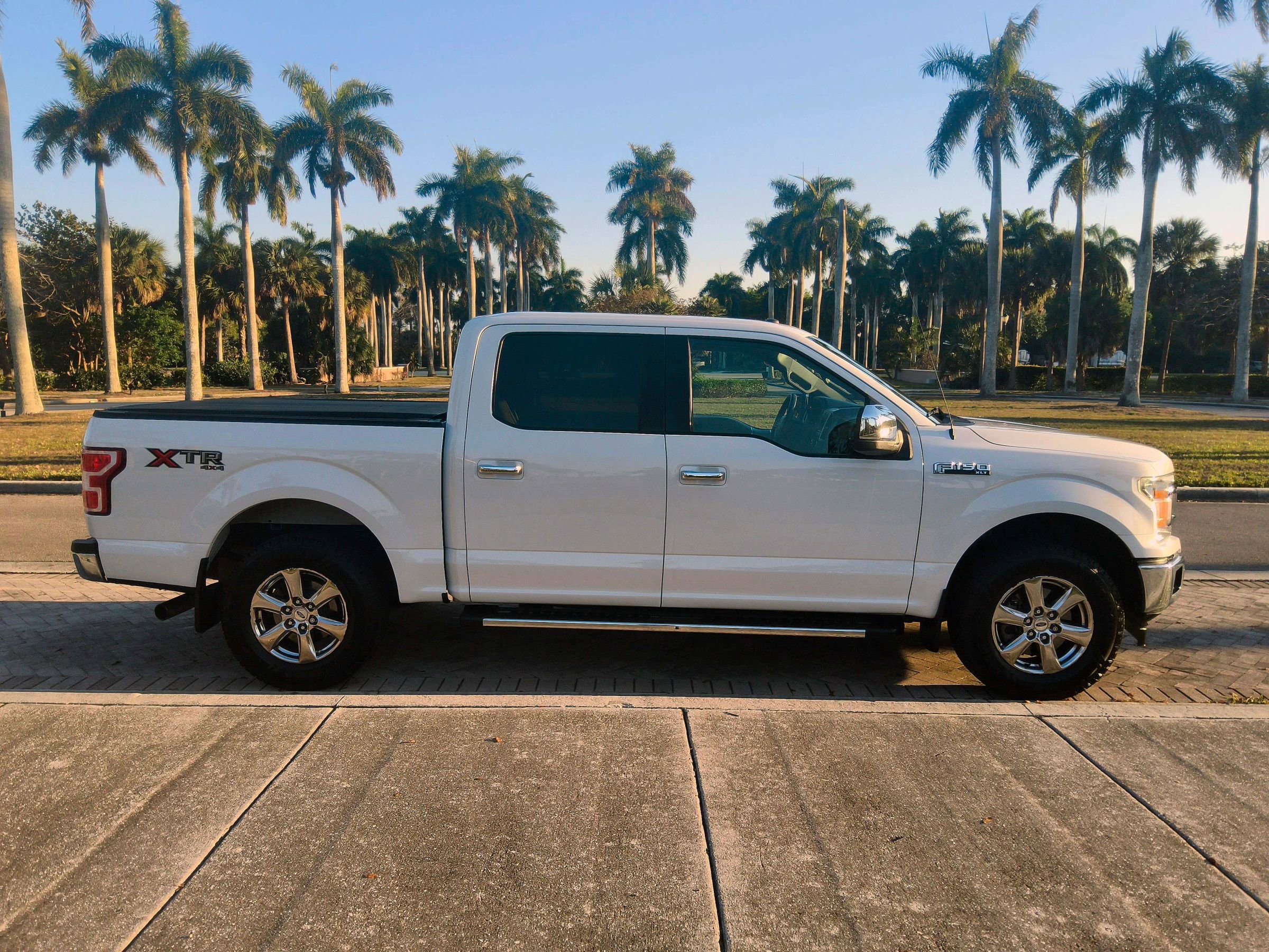 Used 2018 Ford F150 XLT w/ XTR Package image 16
