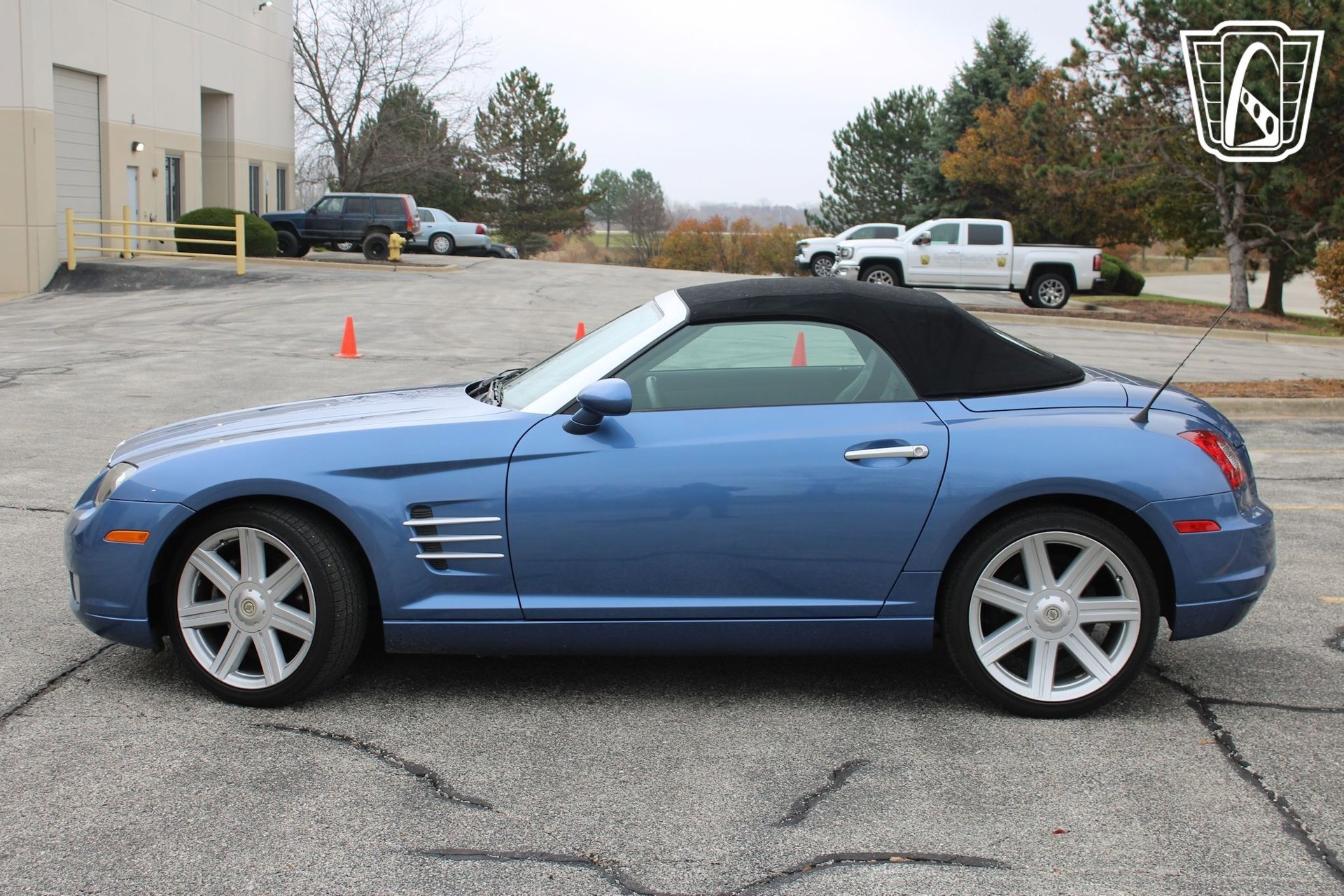Used 2007 Chrysler Crossfire Limited image 5