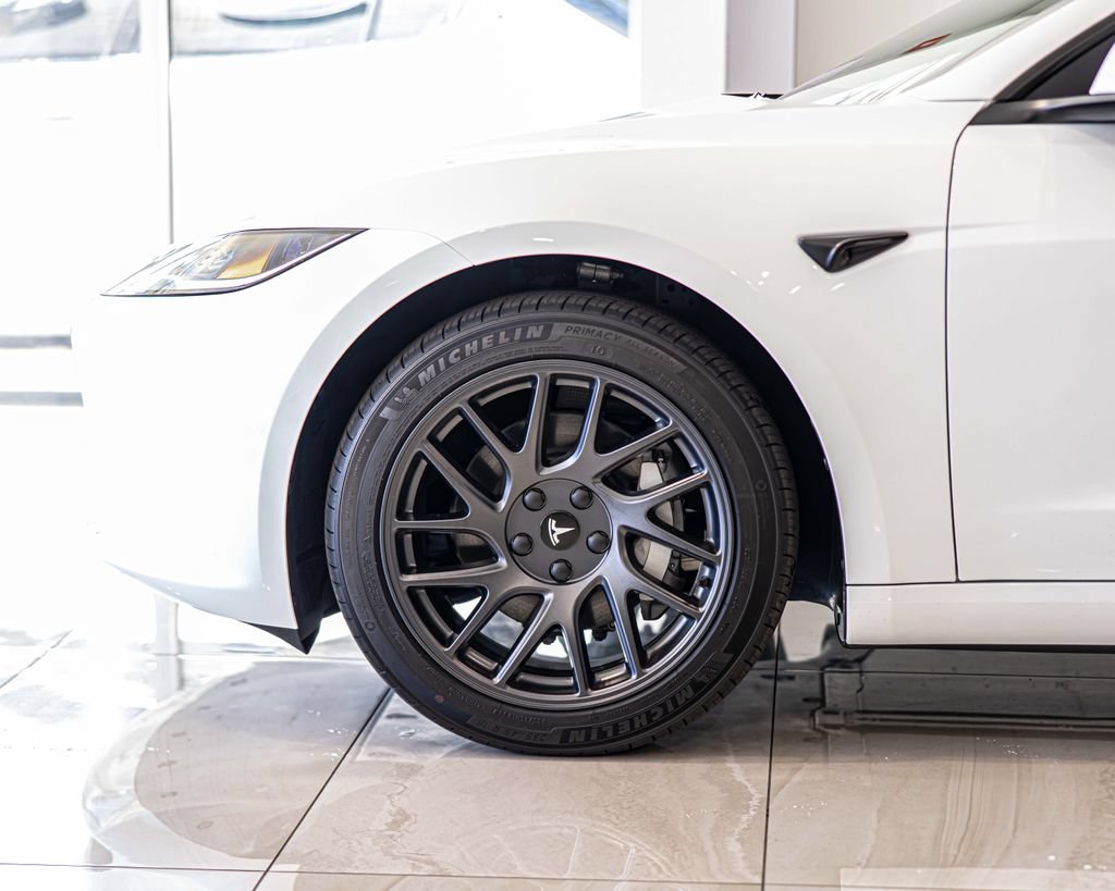 Used 2026 Tesla Model 3 RWD image 9
