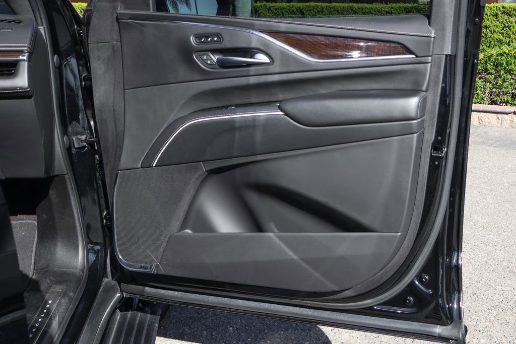 Used 2023 Cadillac Escalade Sport Platinum w/ LPO, ONYX Package AWD/4WD image 63