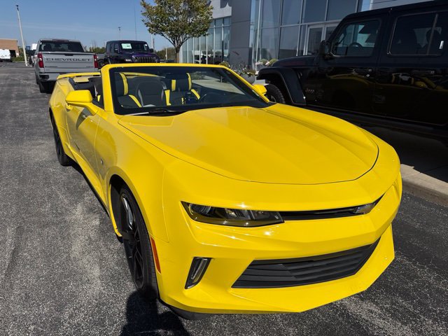 Used 2017 Chevrolet Camaro LT RWD image 4