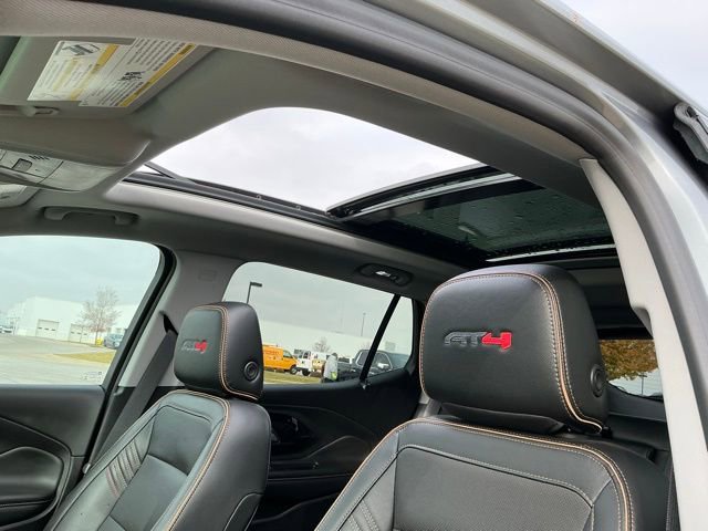 Used 2024 GMC Terrain AT4 image 33
