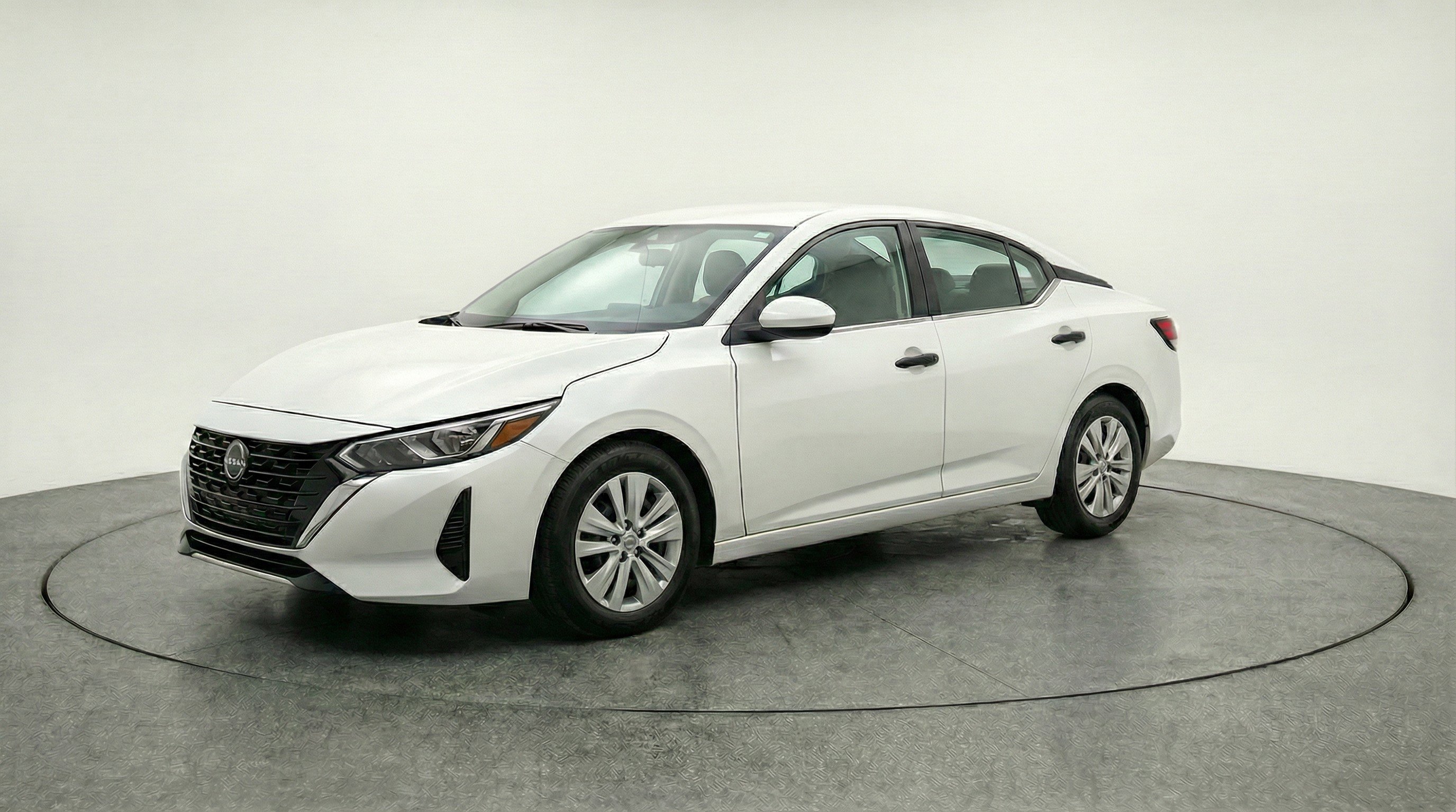 Used 2025 Nissan Sentra S image 3