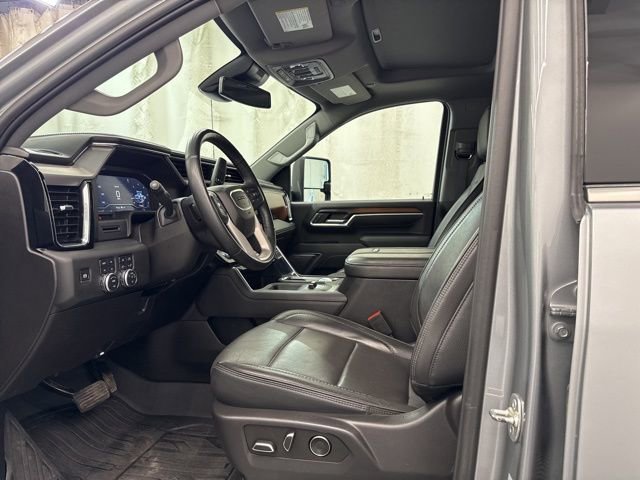 Used 2025 GMC Sierra 3500 Denali w/ LPO, GMC Protection Package image 20