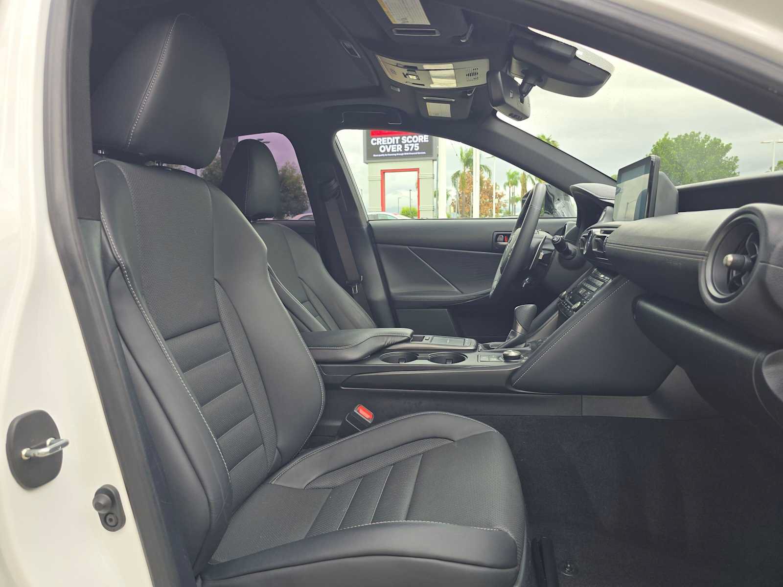 Used 2024 Lexus IS 350 F Sport RWD image 10
