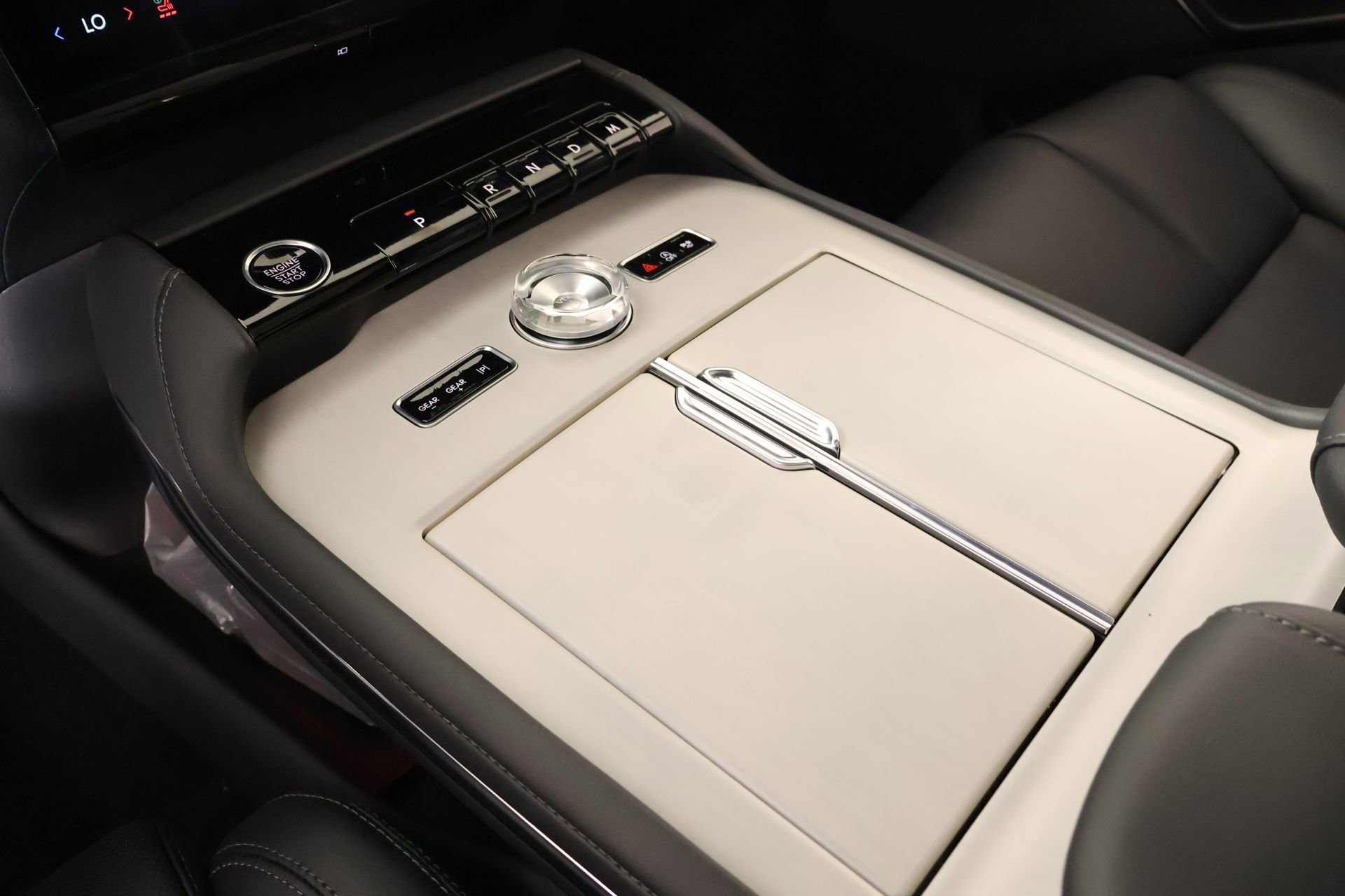 New 2026 Lincoln Navigator Reserve image 9