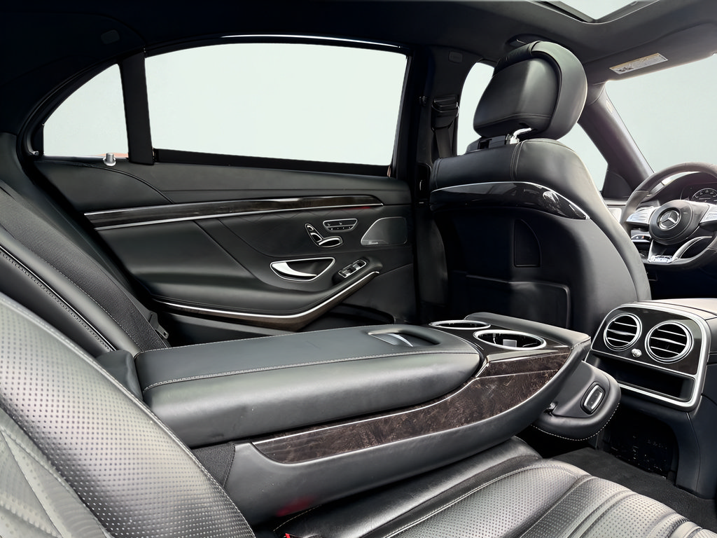 Used 2016 Mercedes-Benz S 63 AMG 4MATIC Sedan image 29