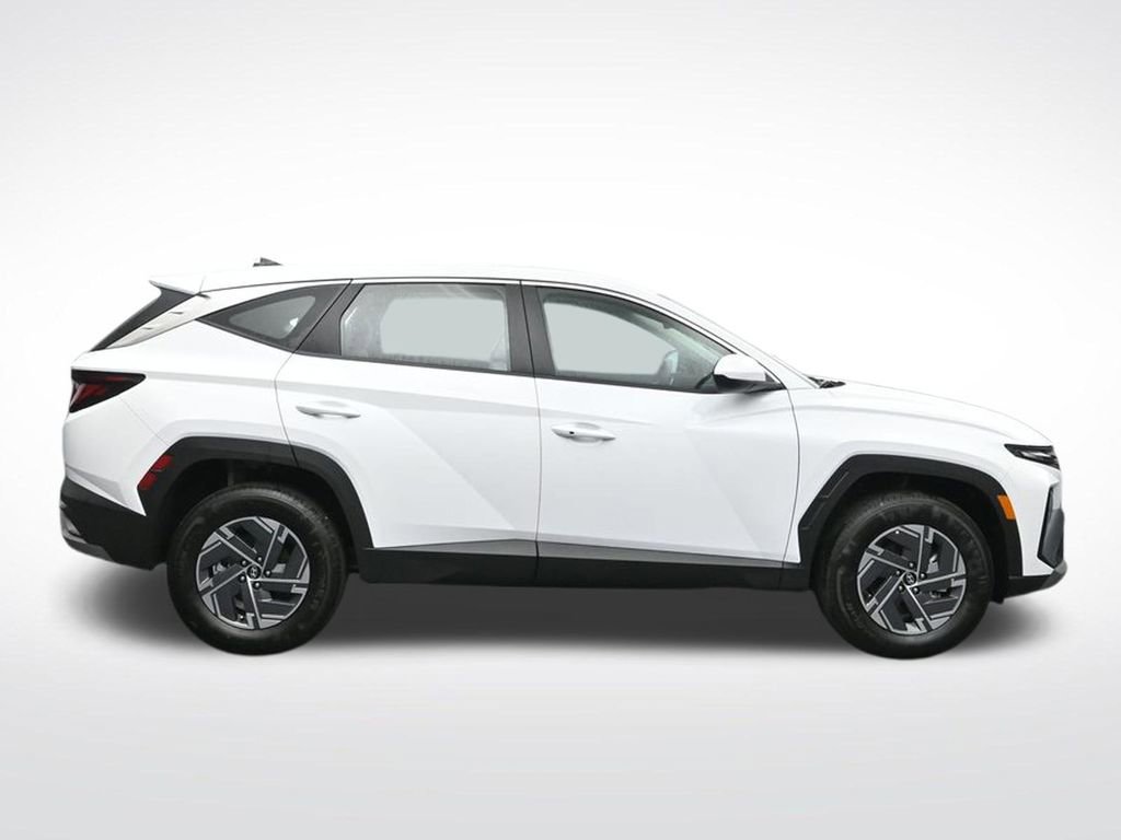 New 2026 Hyundai Tucson Blue SE AWD/4WD image 7