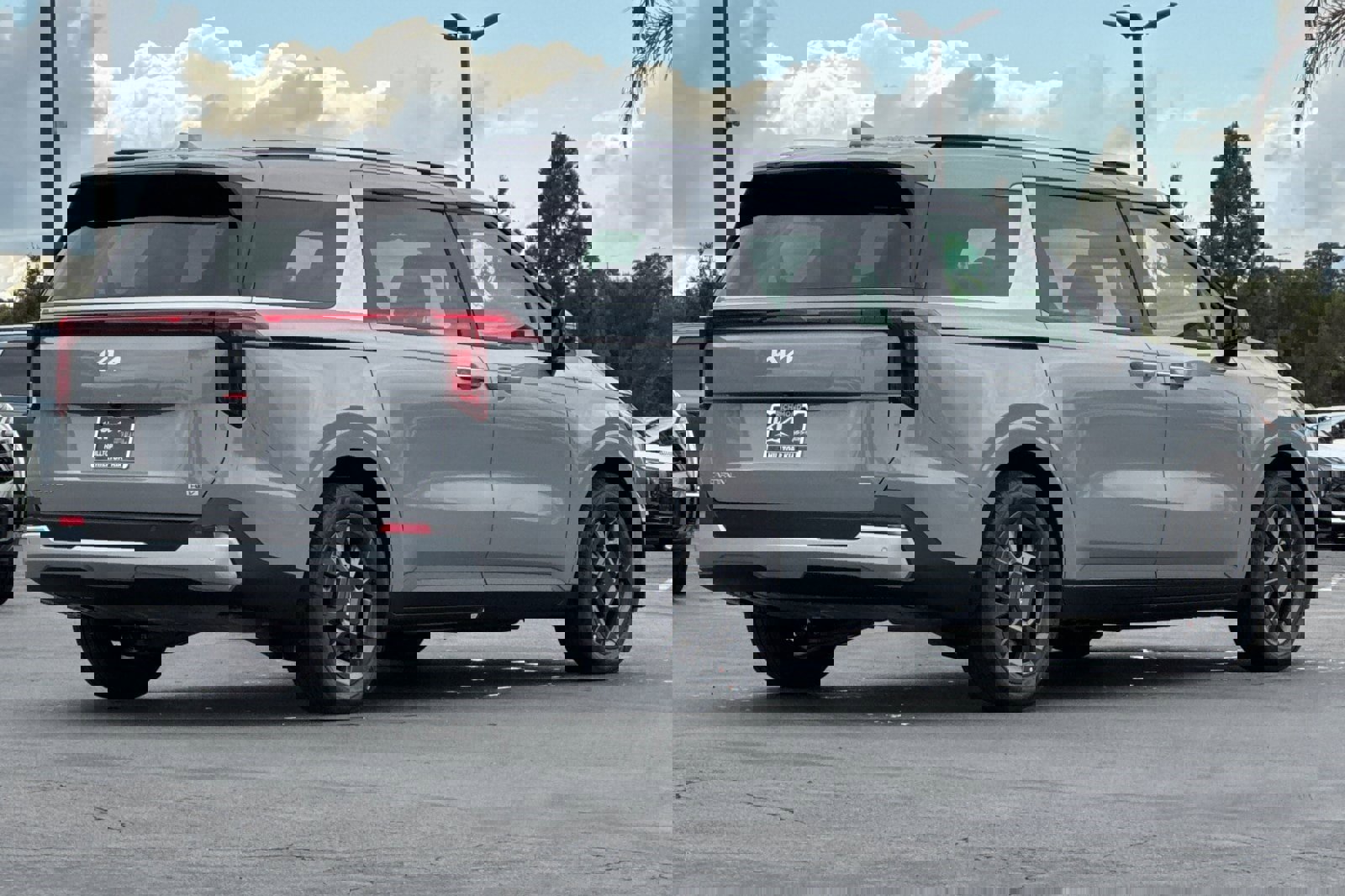 New 2026 Kia Carnival EX image 4