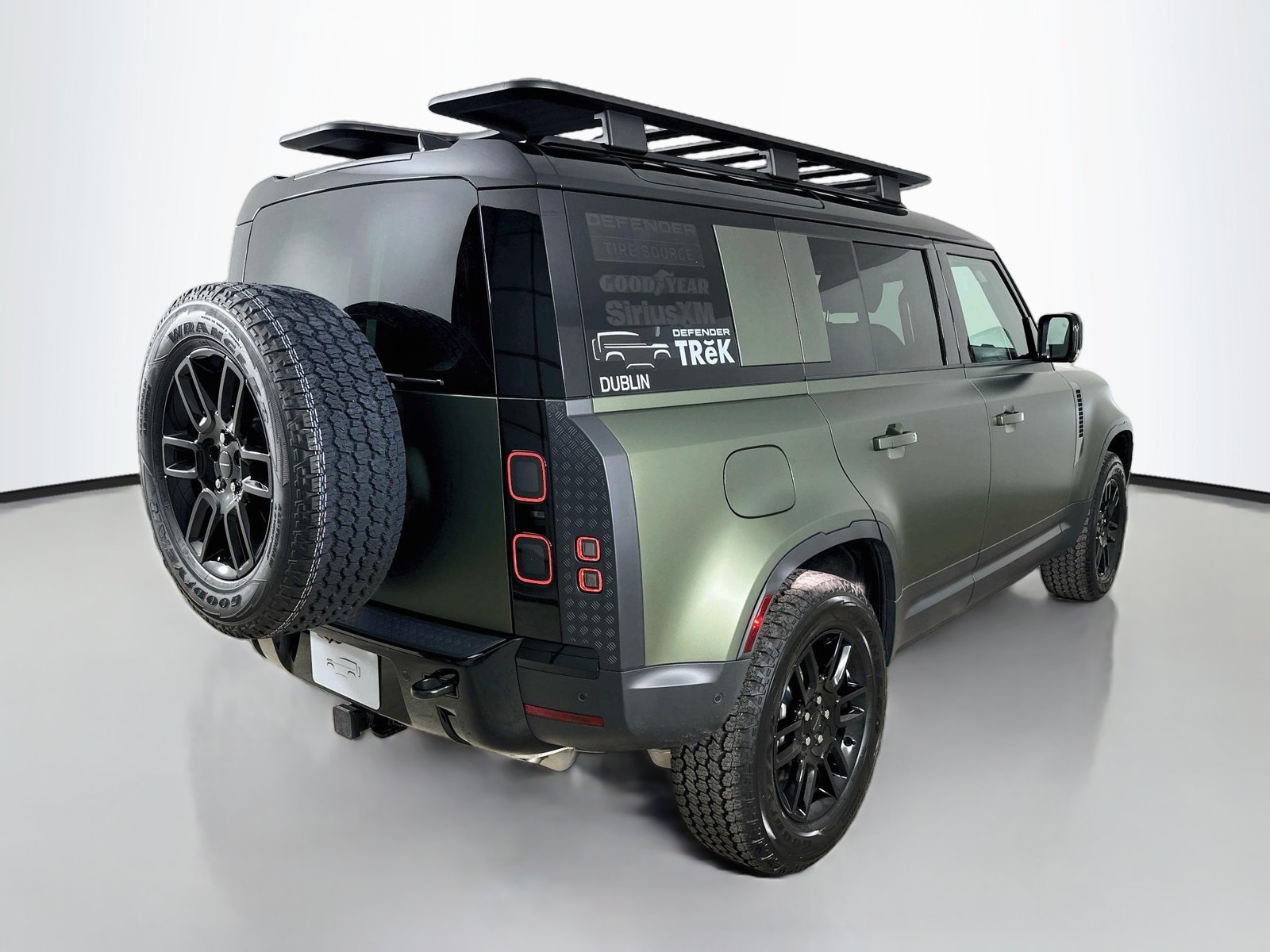 New 2026 Land Rover Defender 110 S AWD/4WD image 5
