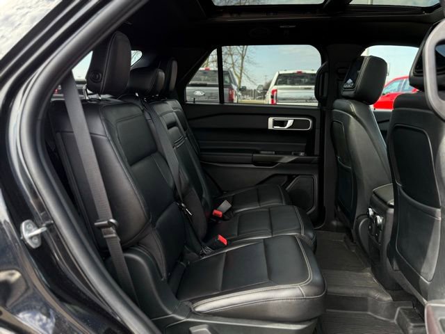 Used 2020 Ford Explorer XLT w/ Equipment Group 202A image 19
